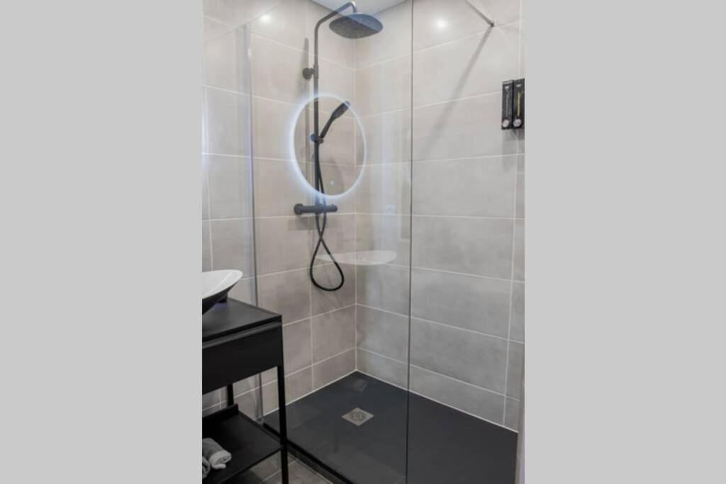 Le Spamoureux Bien-etre A Deux Apartment *